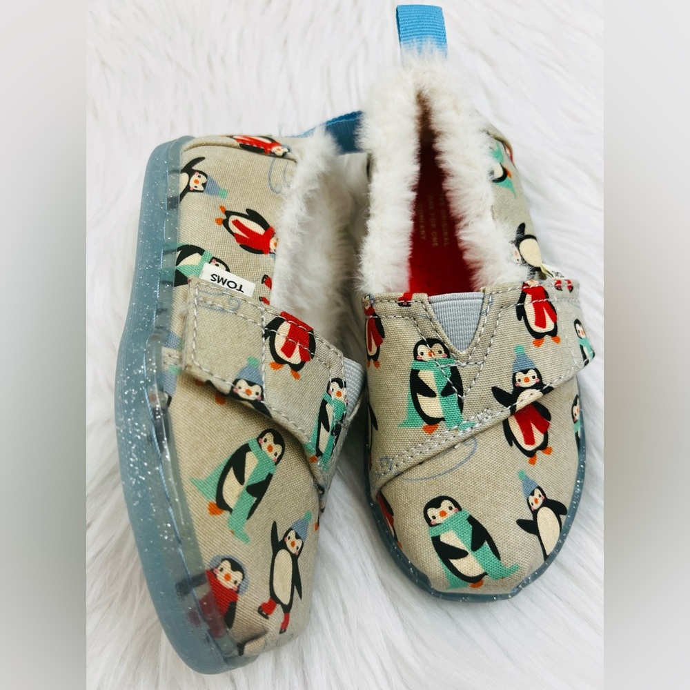 TOMS Alpargata Penguin Print Faux Fur Lining Glitter Soles